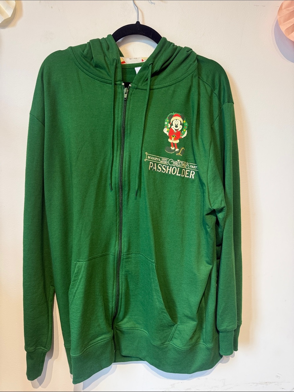 Disney Mickey’s Xmas party annual pass holder hoodie Xlarge